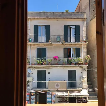 Guest house Residenza U Burgu 2*
